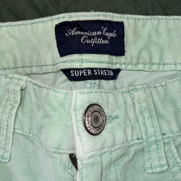 American eagle size 0 light green corduroy jegging - Picture 3 of 5